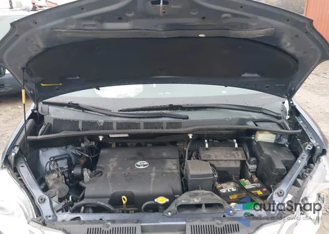 2015 Toyota Sienna Xle 8 Passenger z USA, uszkodzony, nr VIN 5TDYK3DC5FS639225